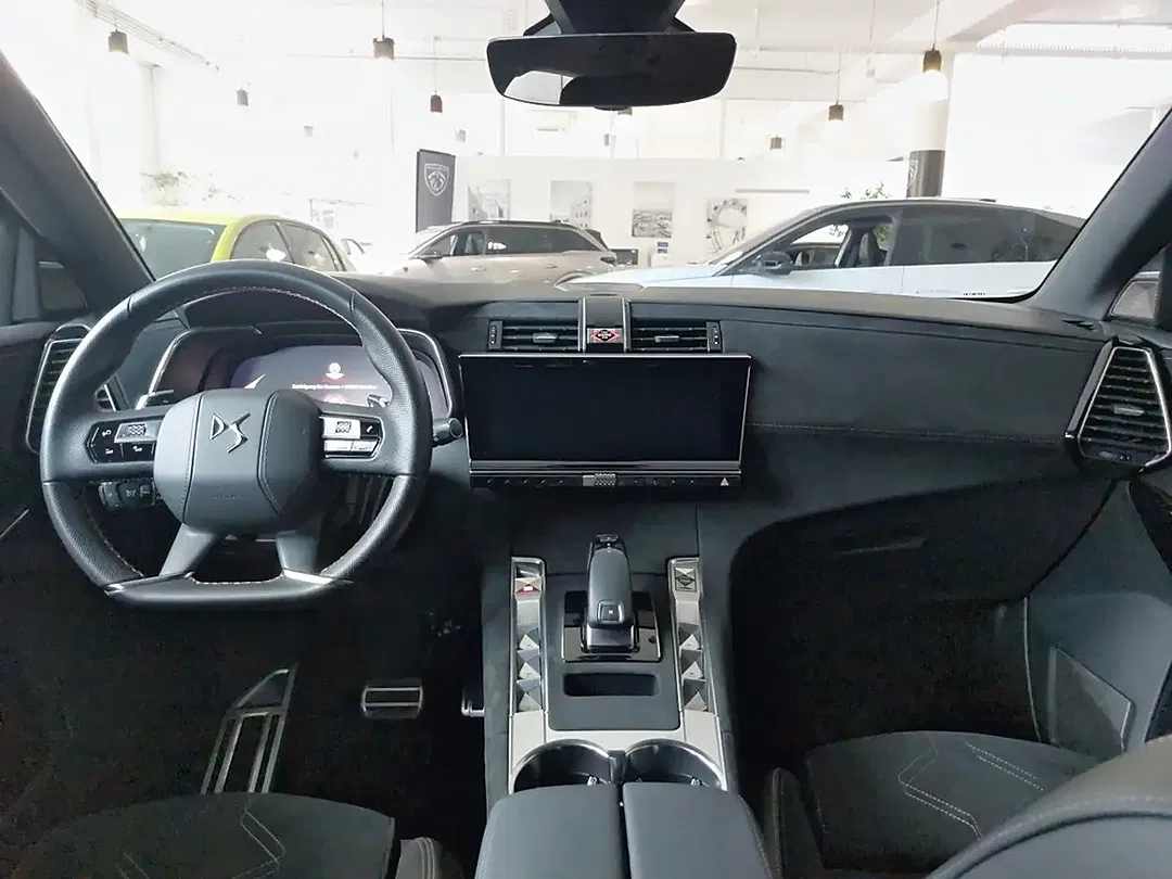 DS Automobiles DS 7 Crossback - Thumbnail 8