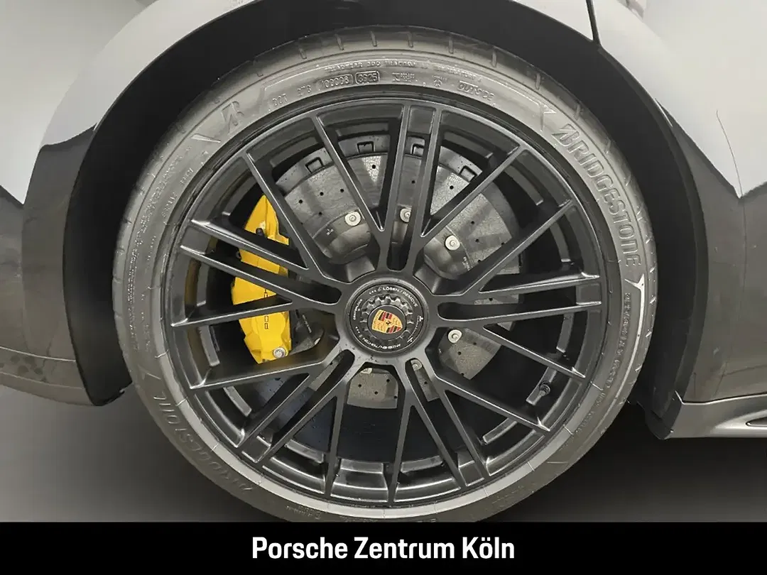 Porsche Panamera GTS - Thumbnail 10