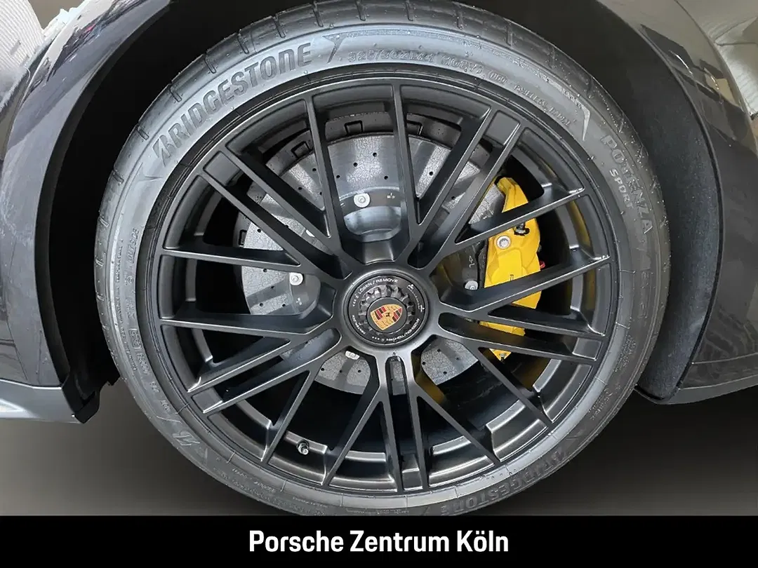 Porsche Panamera GTS - Thumbnail 11