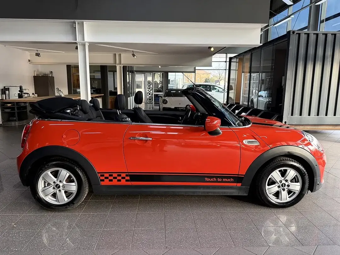 MINI Cooper Cabrio - Thumbnail 4