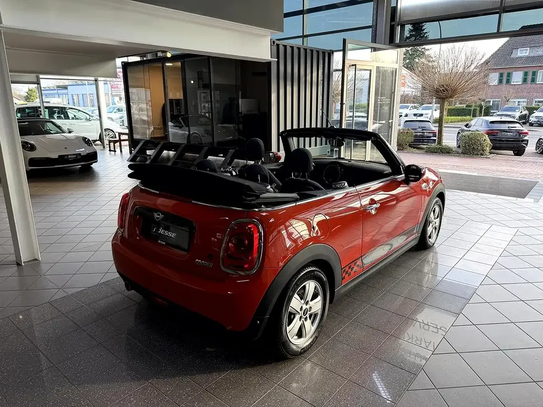 MINI Cooper Cabrio - Thumbnail 5
