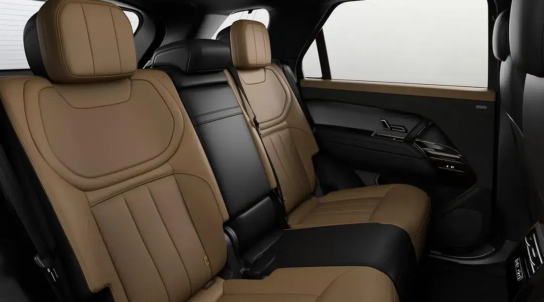 Land Rover Range Rover Sport 4x4 Dynamic SE - Thumbnail 4