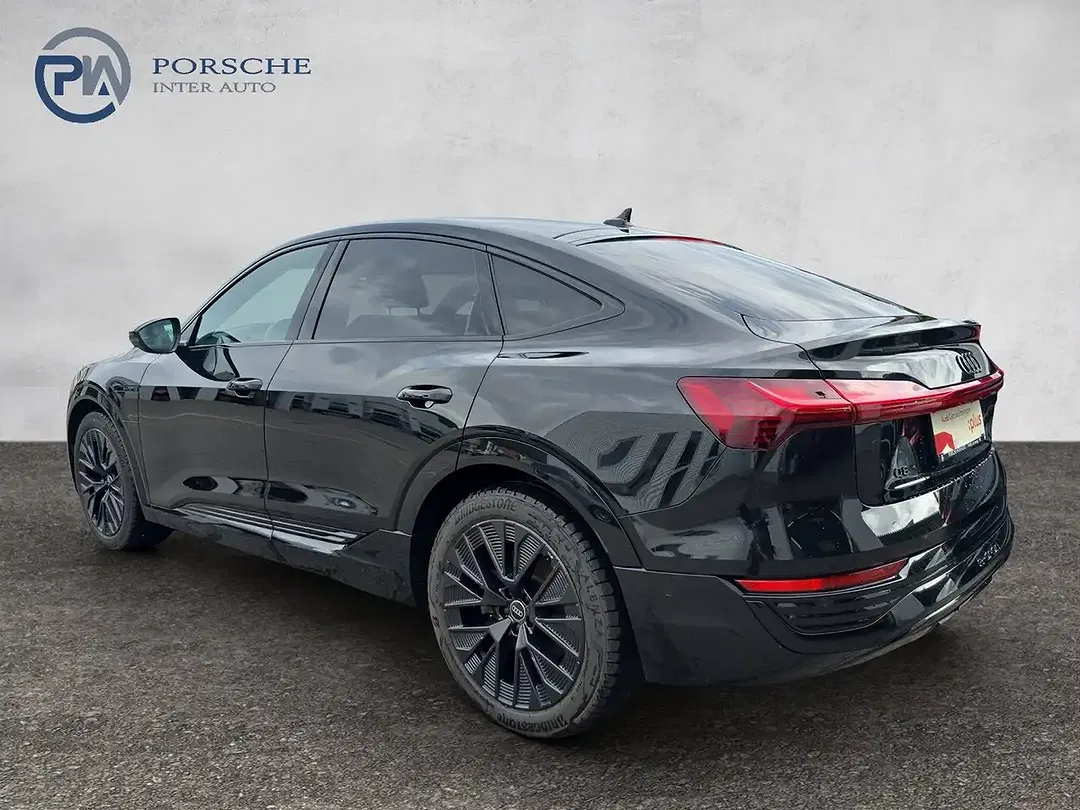 Audi Q8 50 e-tron quattro - Thumbnail 3