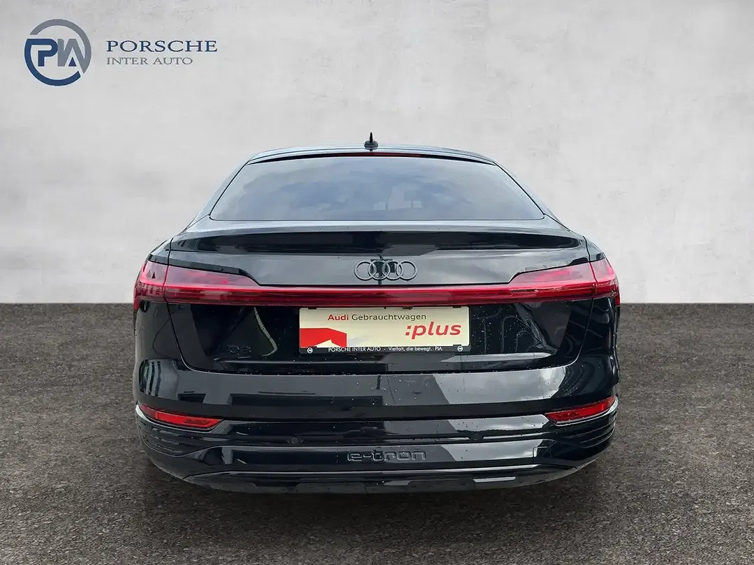 Audi Q8 50 e-tron quattro - Thumbnail 5