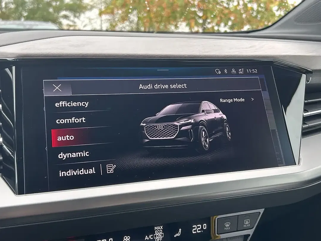 Audi Q4 e-tron 50 quattro Matrix LED Sportback - Thumbnail 15