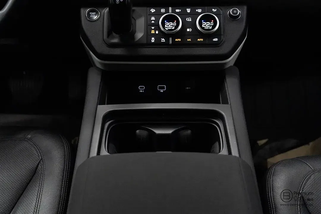 Land Rover Defender P400e 4x4 110 S - Thumbnail 24