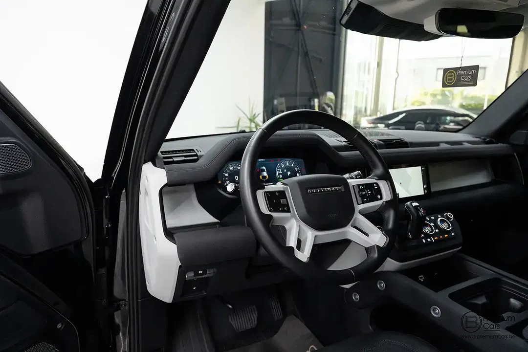 Land Rover Defender P400e 4x4 110 S - Thumbnail 9