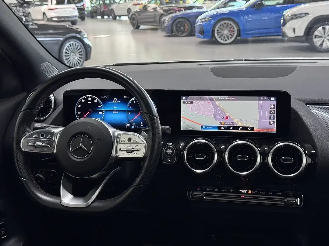 Mercedes-Benz GLA 200 AMG - Thumbnail 10