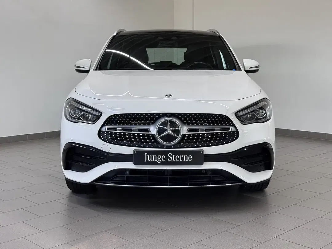 Mercedes-Benz GLA 200 AMG - Thumbnail 4