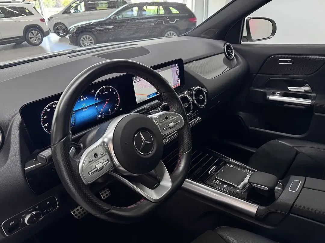 Mercedes-Benz GLA 200 AMG - Thumbnail 8