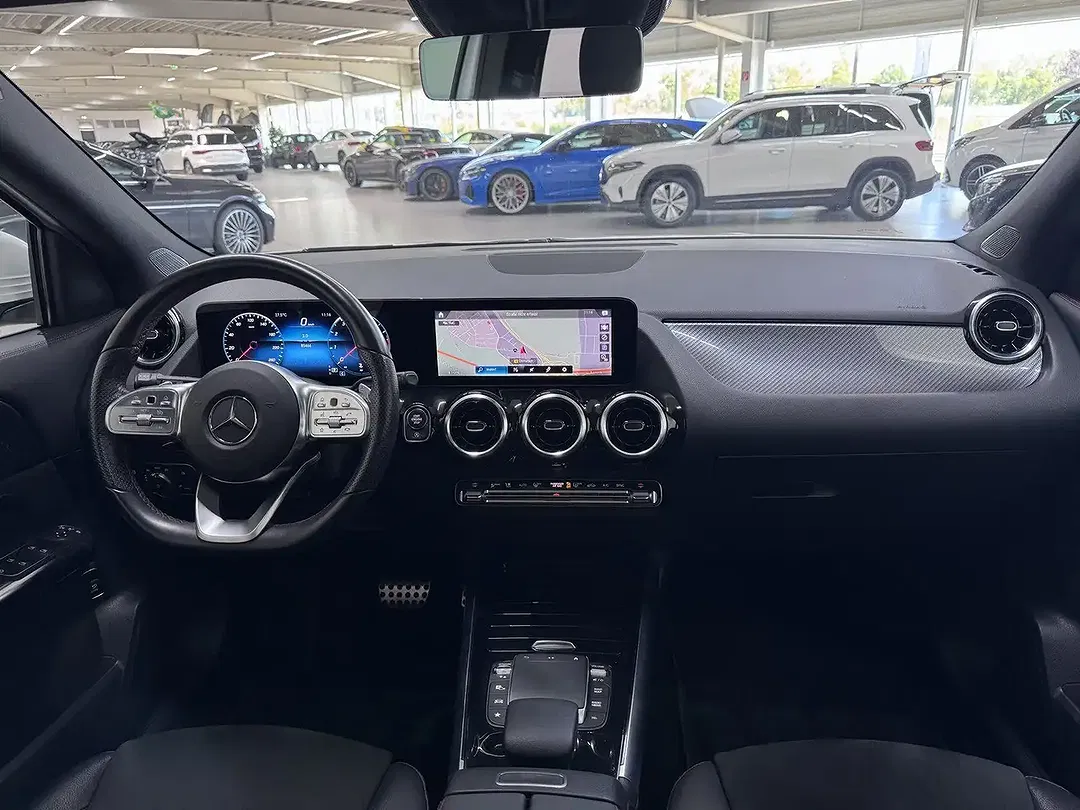 Mercedes-Benz GLA 200 AMG - Thumbnail 9