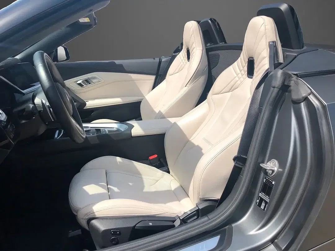 BMW Z4 Roadster - Thumbnail 7