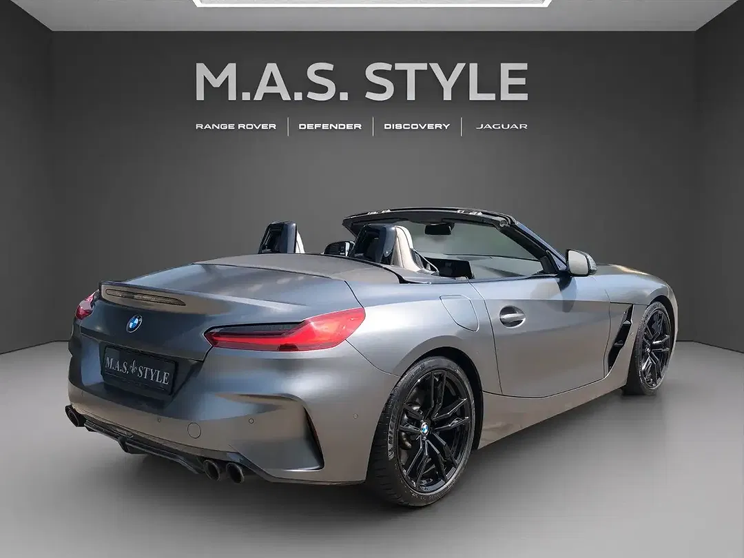 BMW Z4 Roadster - Thumbnail 5