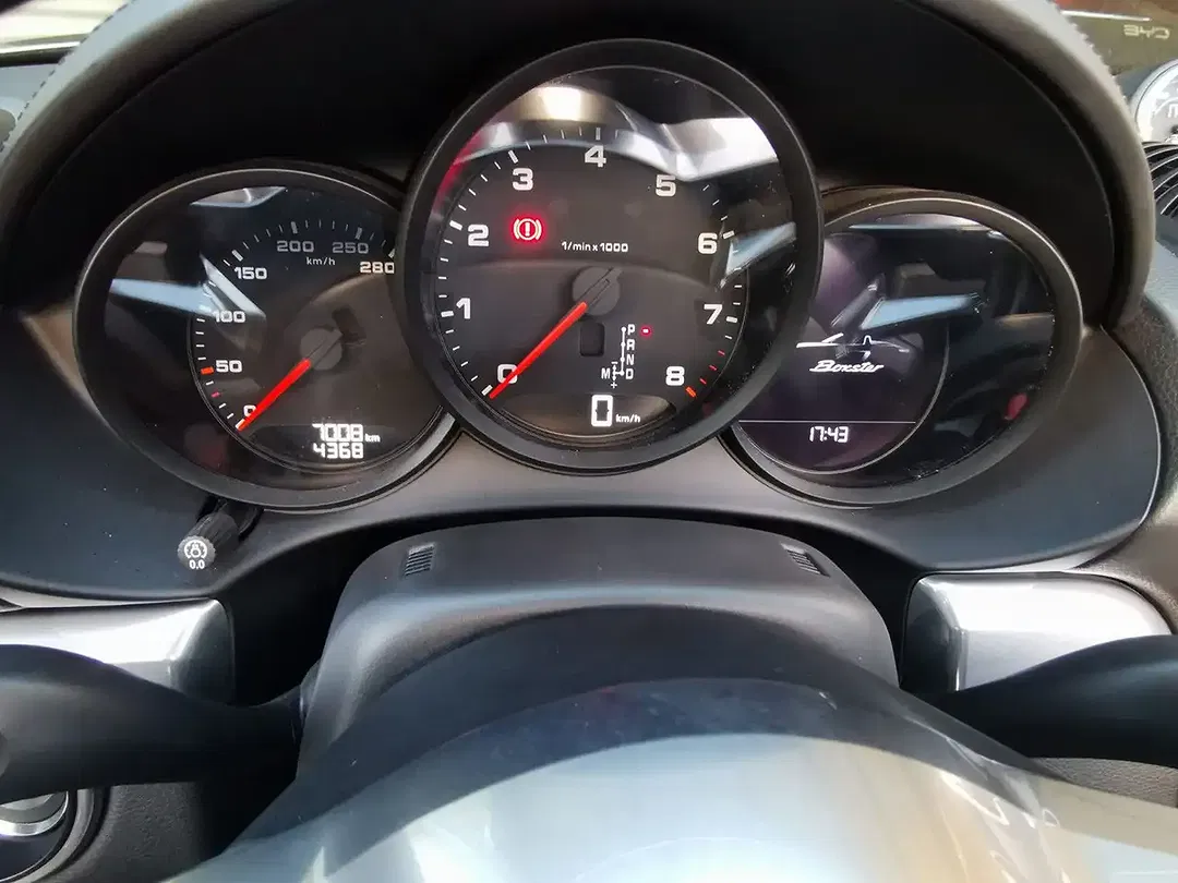 Porsche Boxster - Thumbnail 10