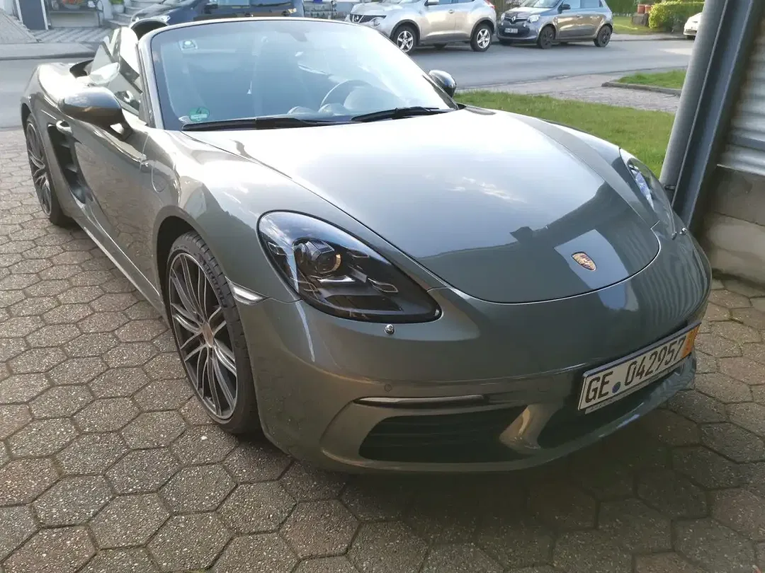 Porsche Boxster - Thumbnail 13