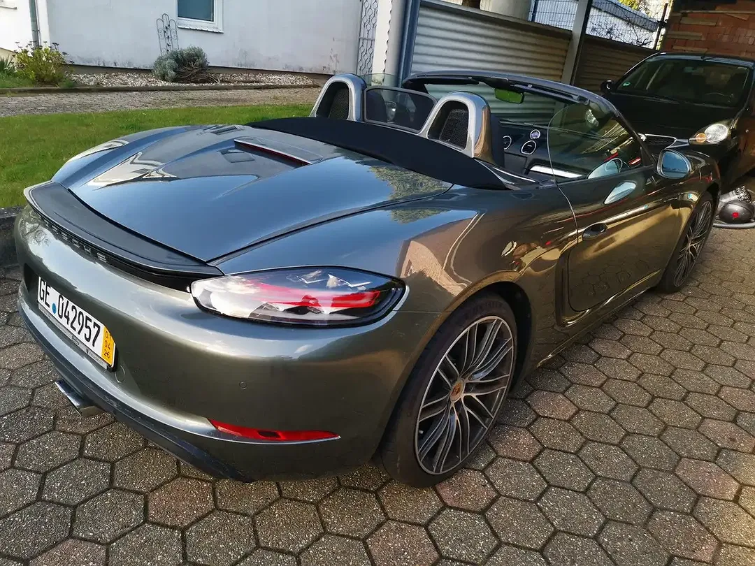 Porsche Boxster - Thumbnail 4