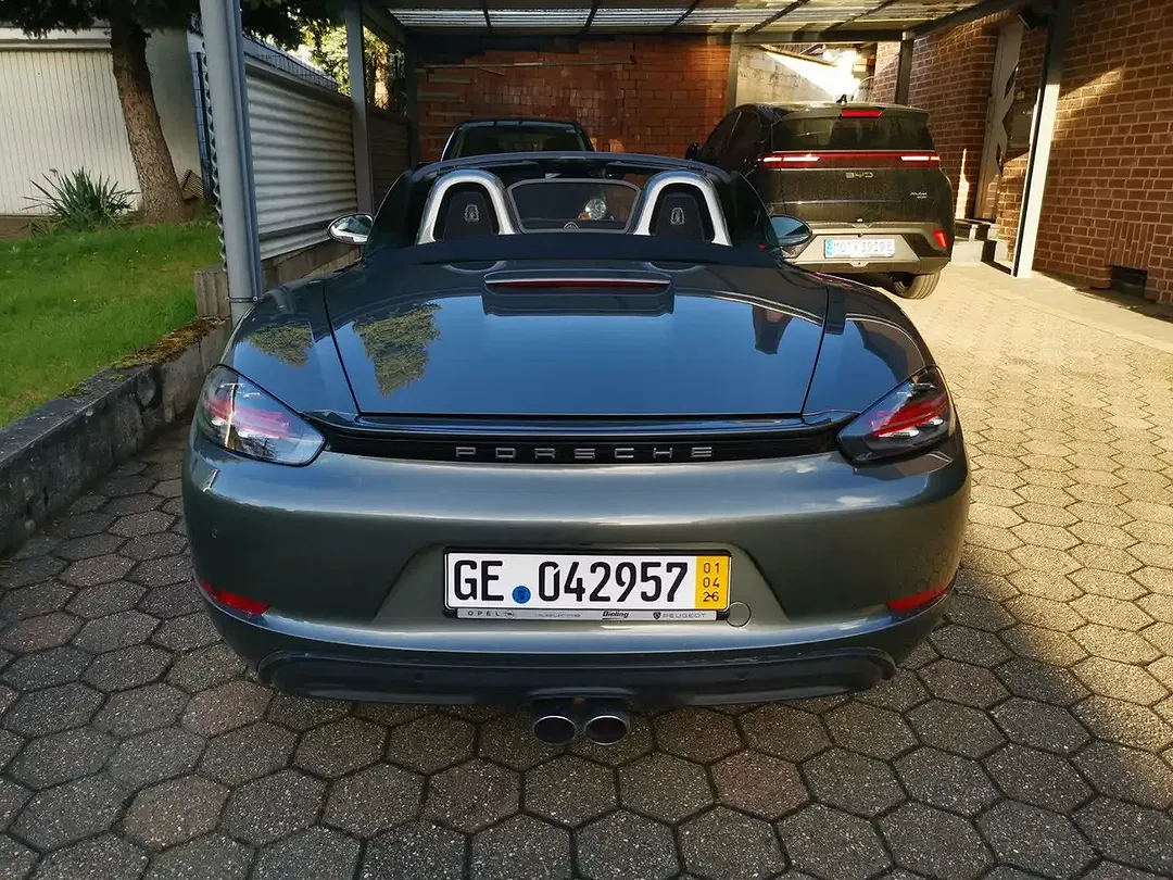 Porsche Boxster - Thumbnail 5