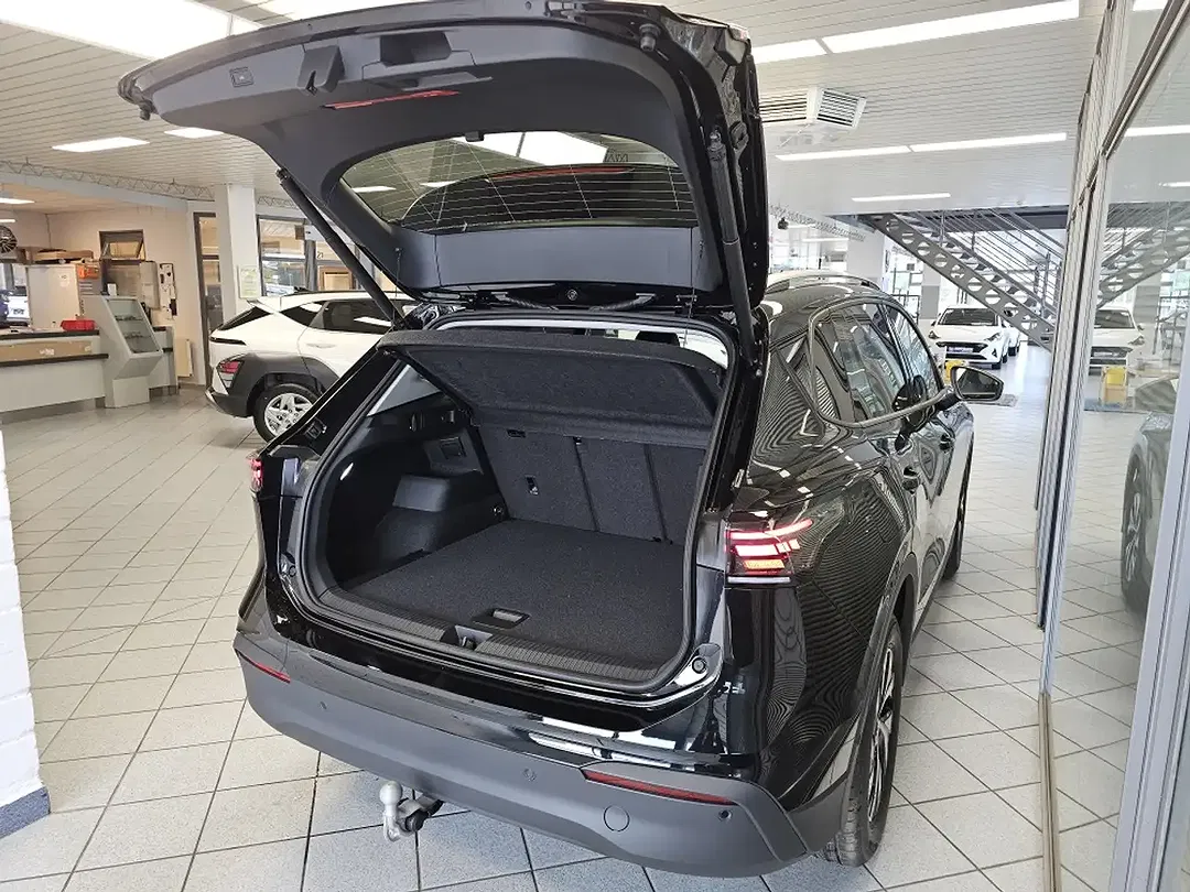 Volkswagen Tiguan Life Plus - Thumbnail 3