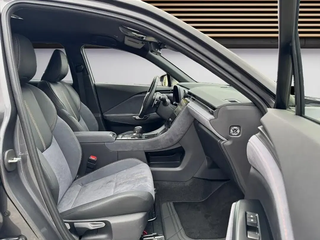 Lexus LBX 1.5 - Thumbnail 11