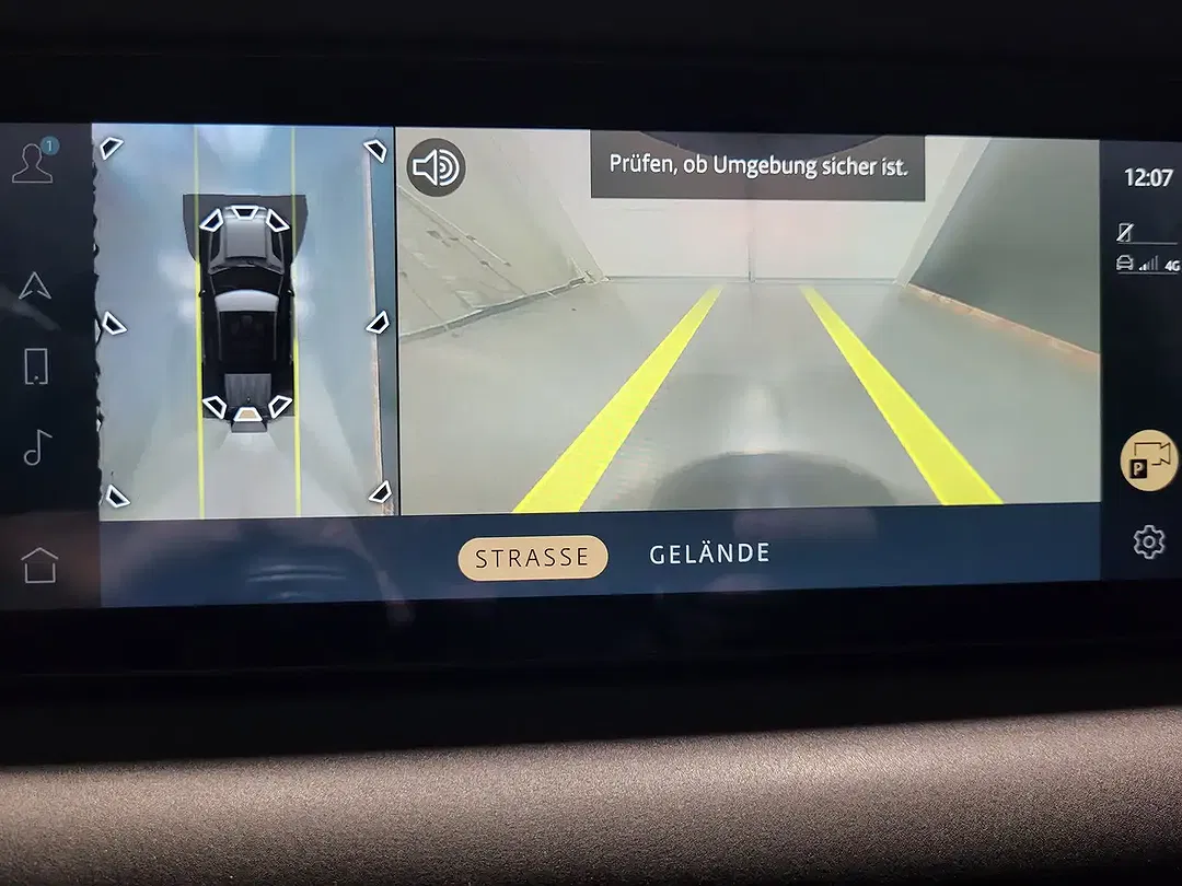 Land Rover Defender D240 First Edition 110 - Thumbnail 13