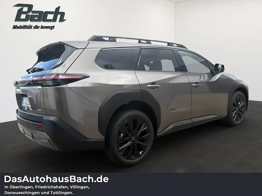 Toyota bZ4X 4x4 Lounge - Thumbnail 3