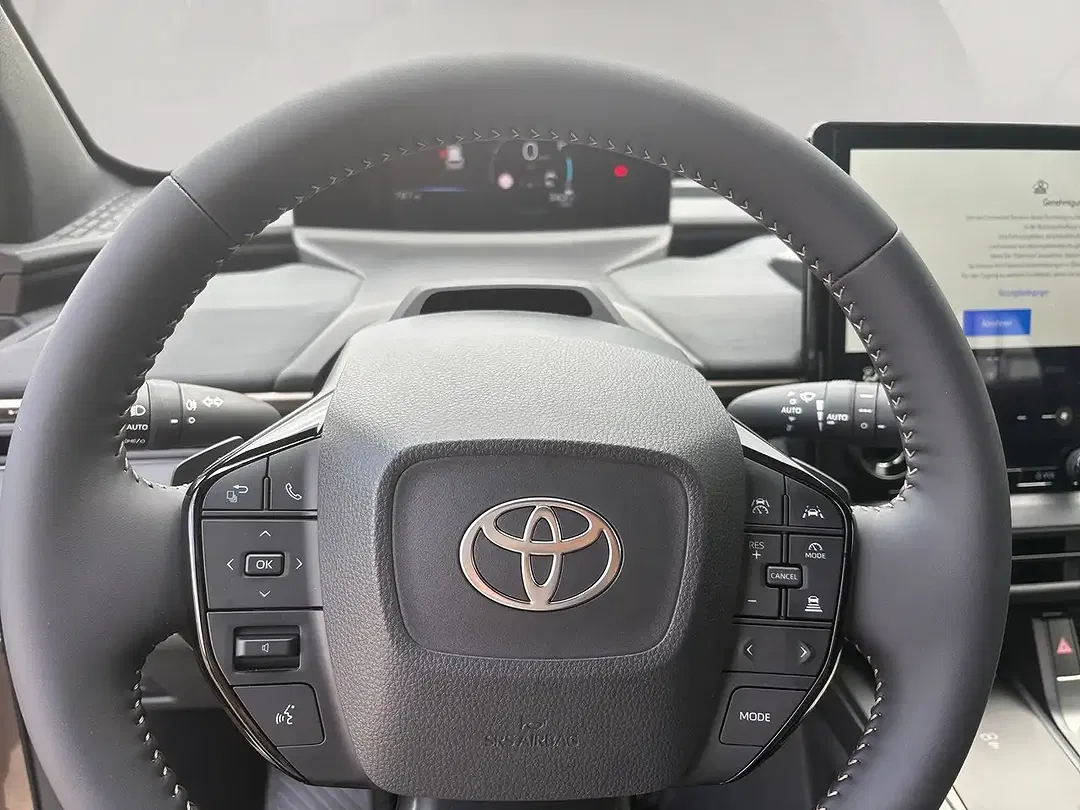 Toyota bZ4X 4x4 Lounge - Thumbnail 8