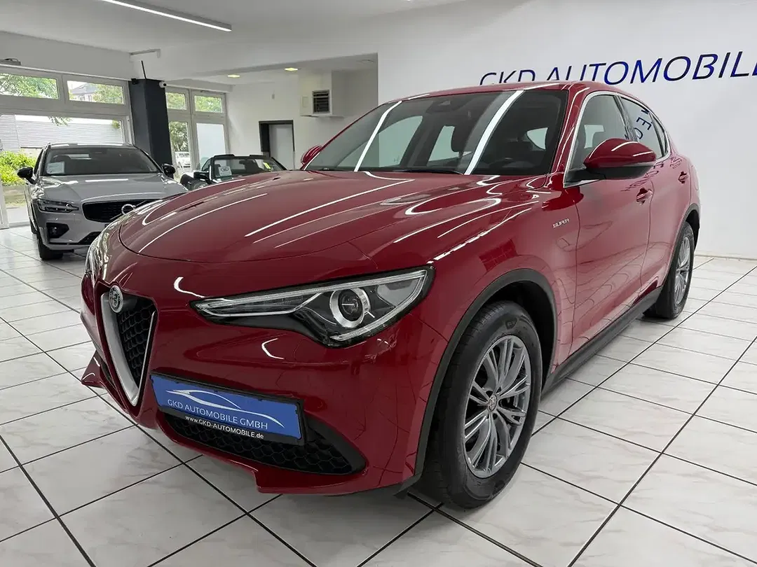 Alfa Romeo Stelvio Q4 4x4 Super - Thumbnail 5