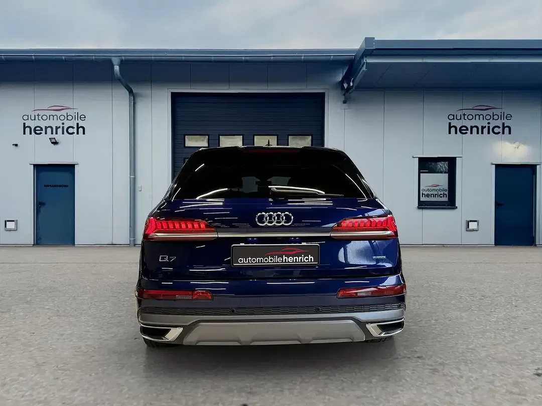 Audi Q7 55 TFSI e quattro S line - Thumbnail 3