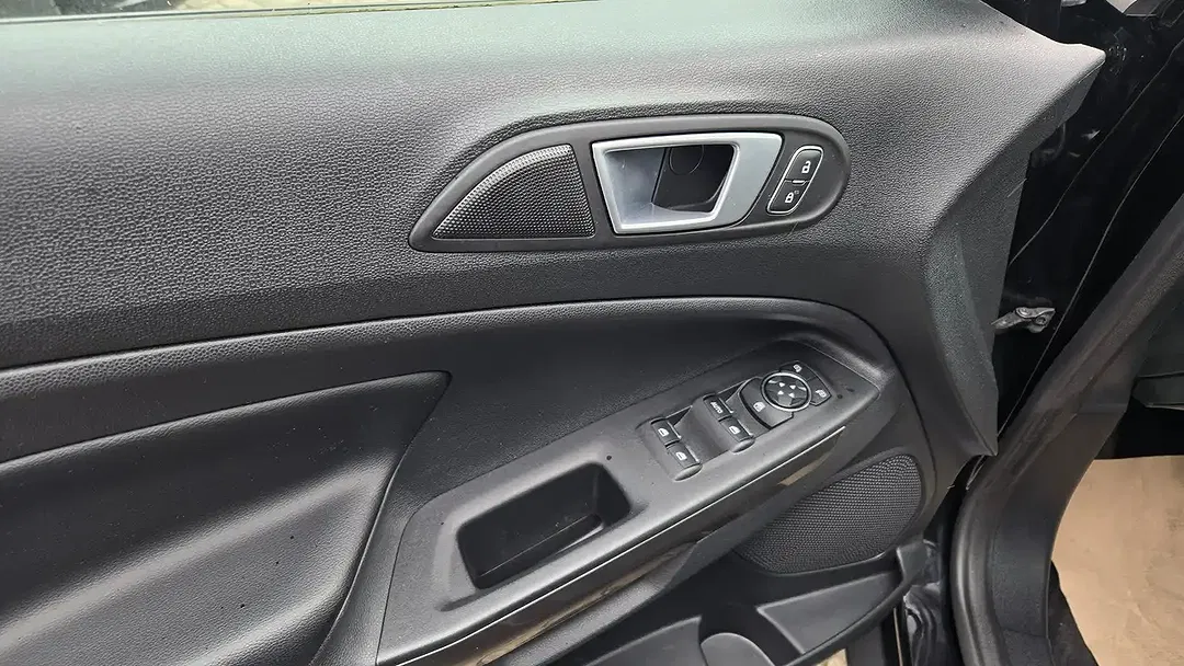 Ford EcoSport - Thumbnail 4