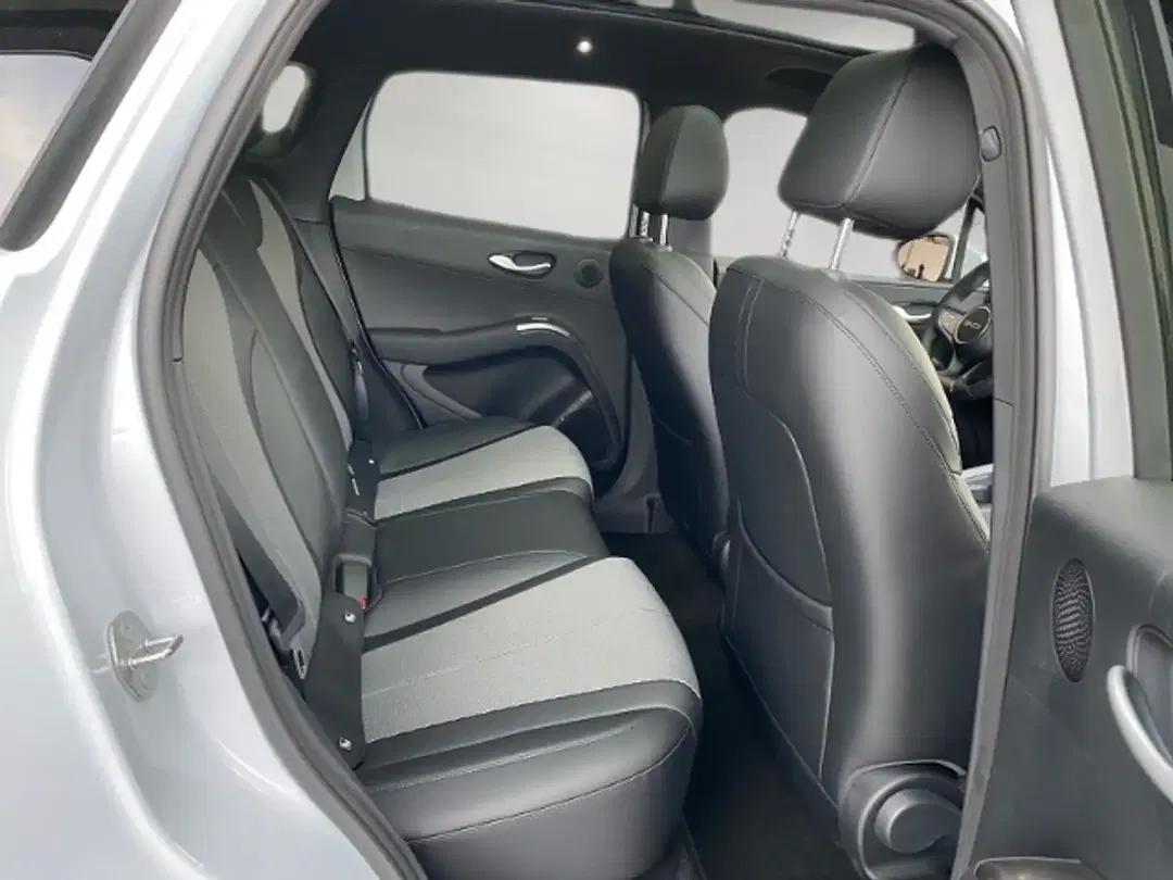 BYD Dolphin 1.5 DM-i Comfort - Thumbnail 13
