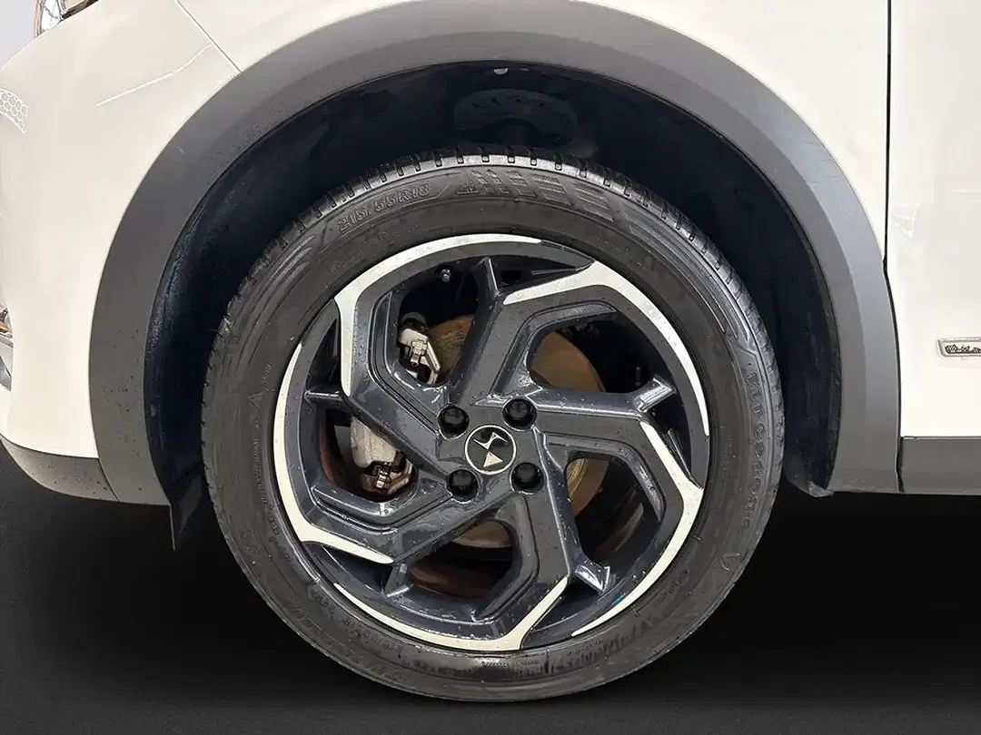 DS Automobiles DS 3 Crossback - Thumbnail 5