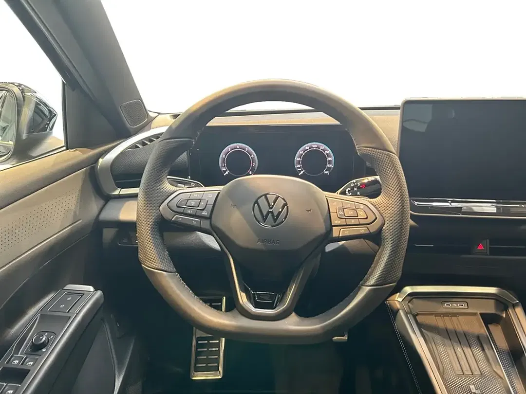 Volkswagen T-Roc 1.5 eTSI R-Line Style - Thumbnail 11