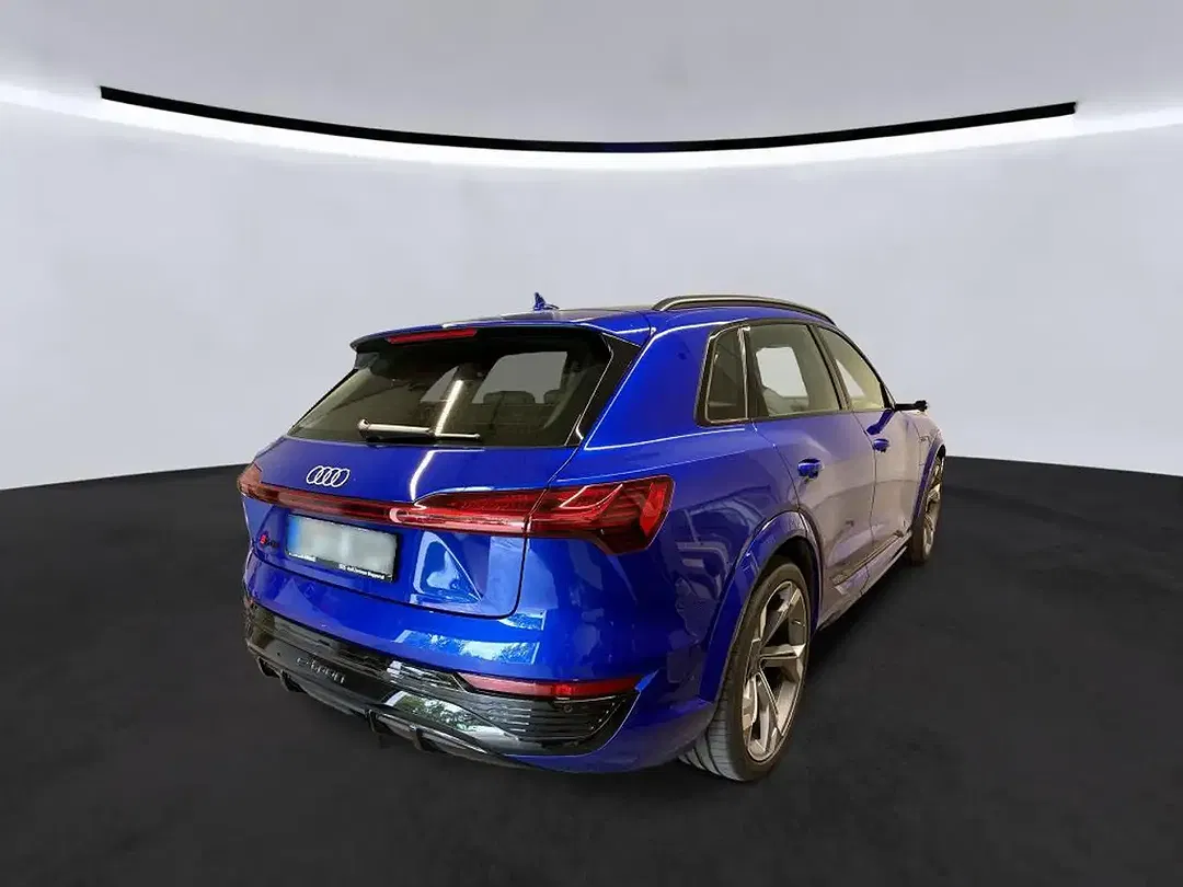 Audi SQ8 e-tron - Thumbnail 6