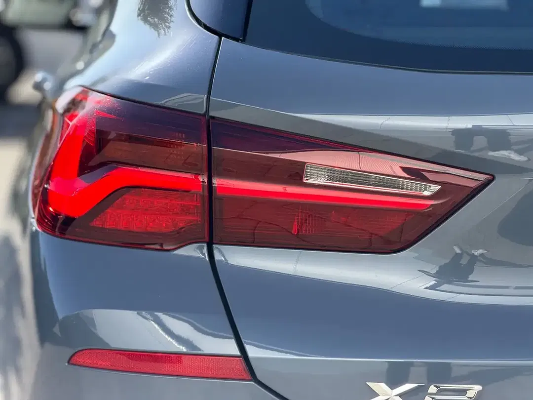 BMW X2 xDrive Advantage Plus - Thumbnail 13