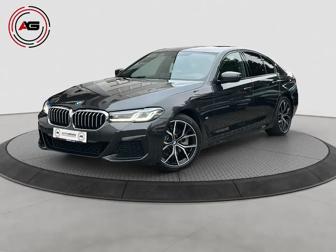 BMW 520 M Sport Pro - Thumbnail 1