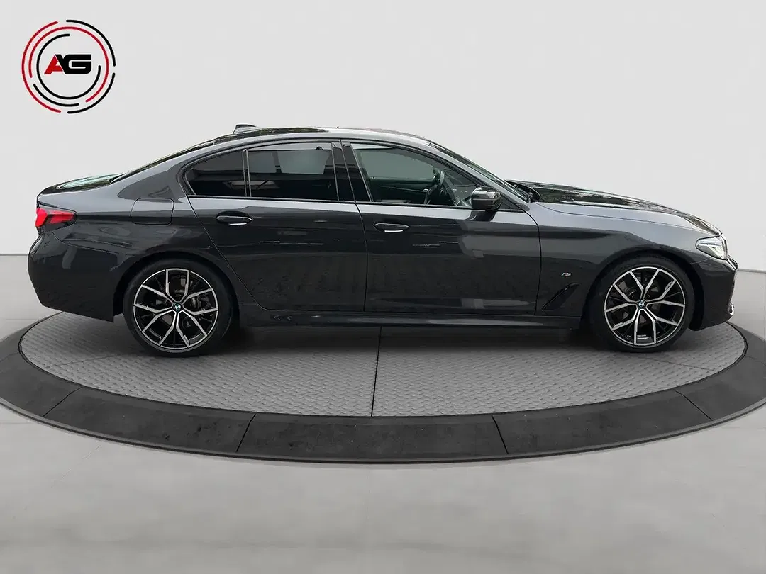 BMW 520 M Sport Pro - Thumbnail 4