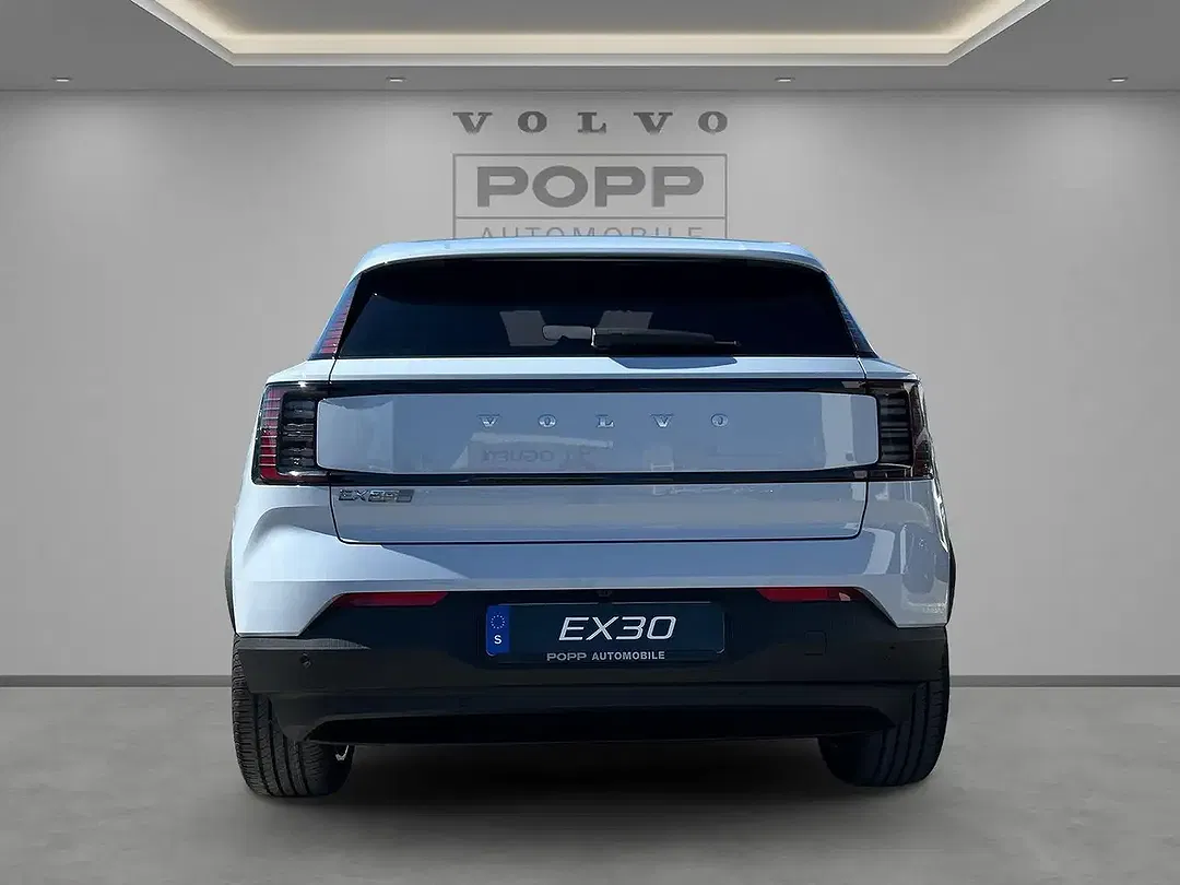 Volvo EX30 Plus - Thumbnail 13