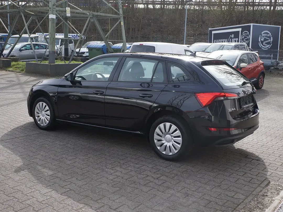 Skoda Scala Cool Plus - Thumbnail 5