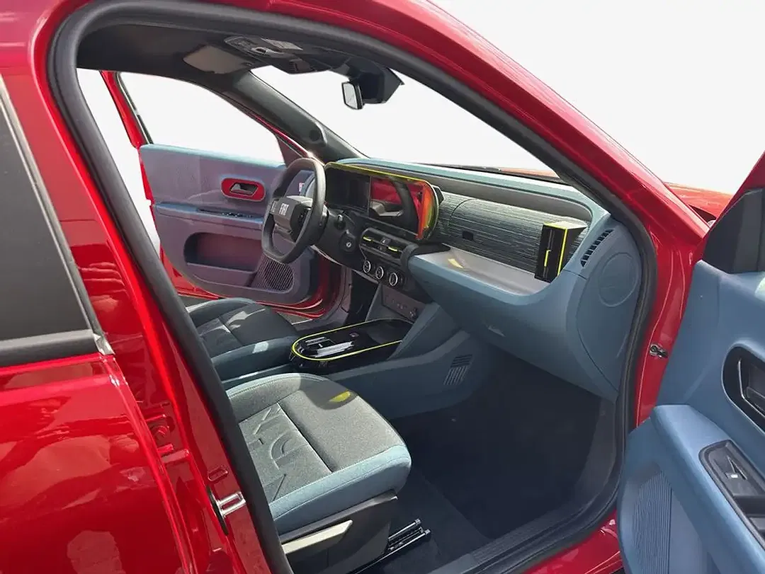 Fiat Grande Panda RED - Thumbnail 11