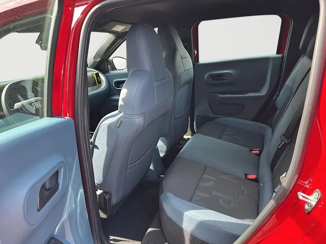Fiat Grande Panda RED - Thumbnail 9