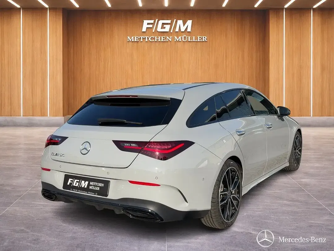 Mercedes-Benz CLA 180 AMG Line Night - Thumbnail 3