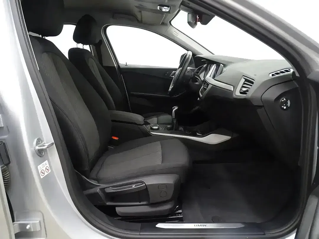 BMW 116 - Thumbnail 9