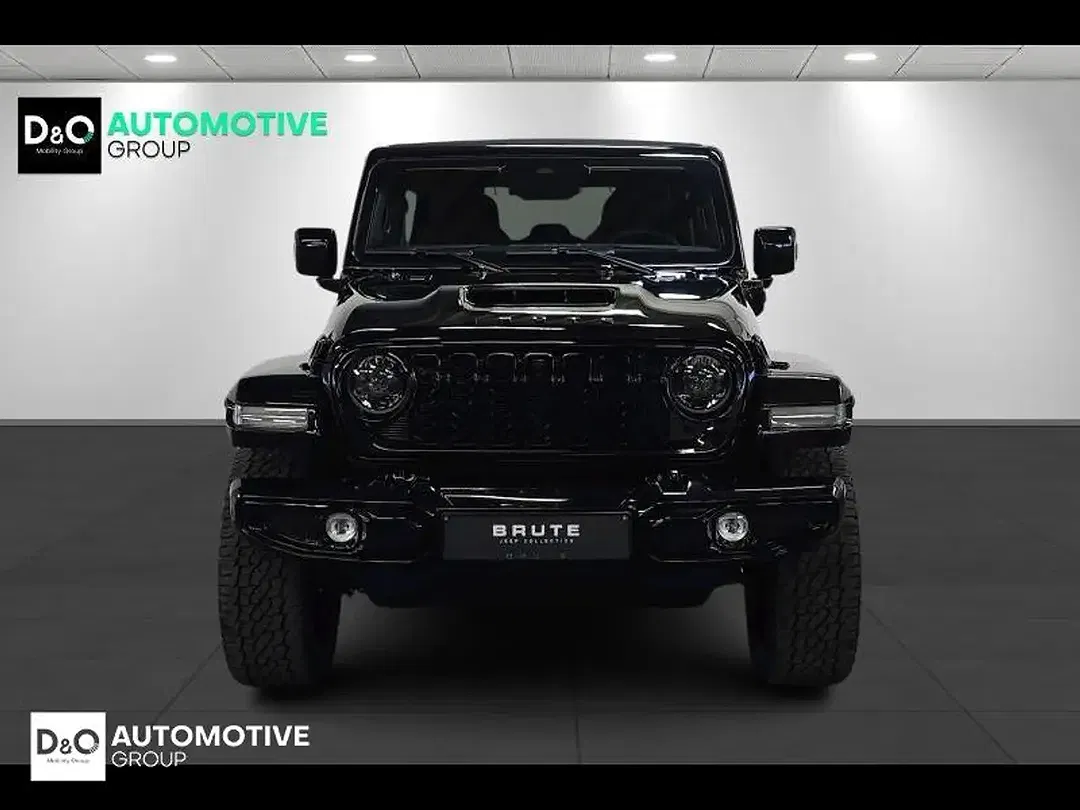 Jeep Wrangler - Thumbnail 5