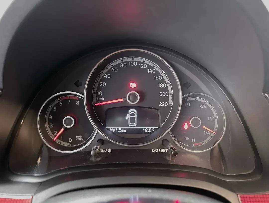 Volkswagen up! 1.0 TSI GTI - Thumbnail 7
