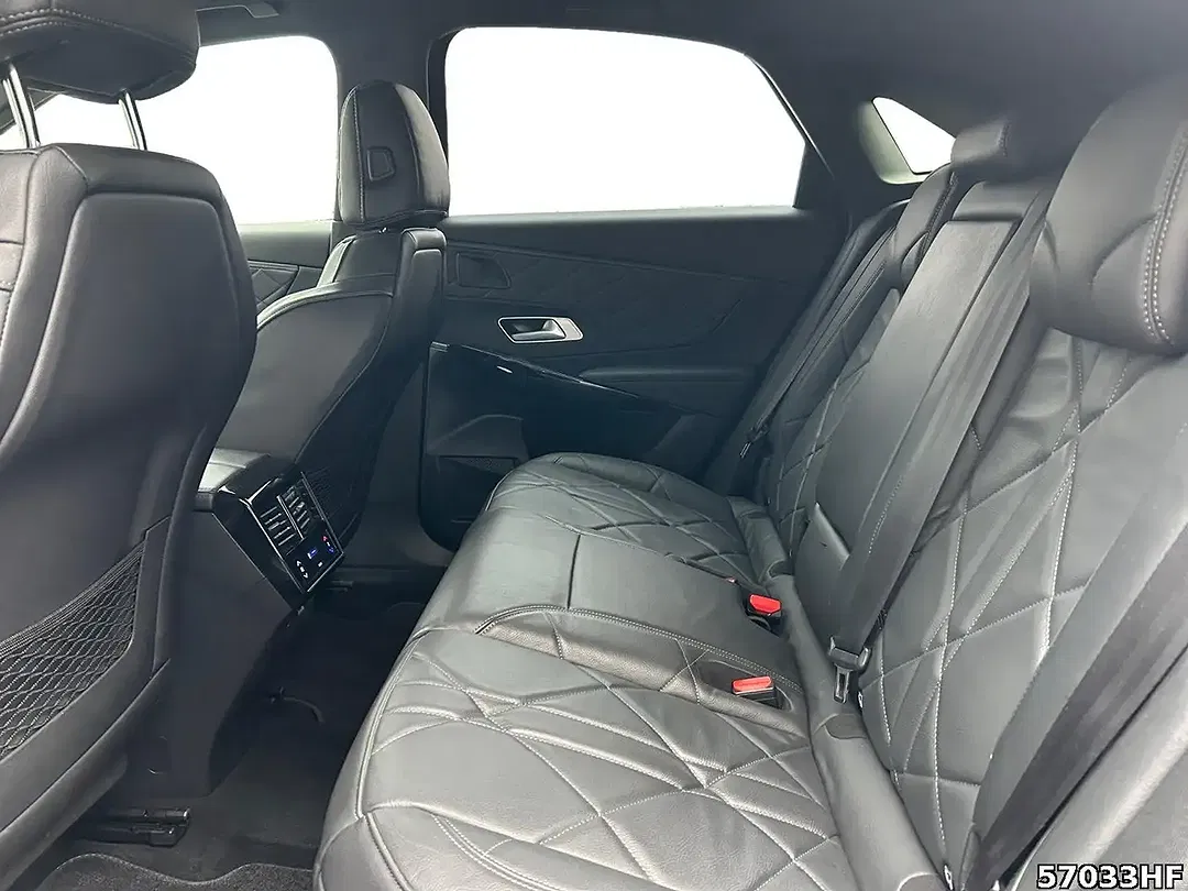 DS Automobiles DS 7 Crossback - Thumbnail 11