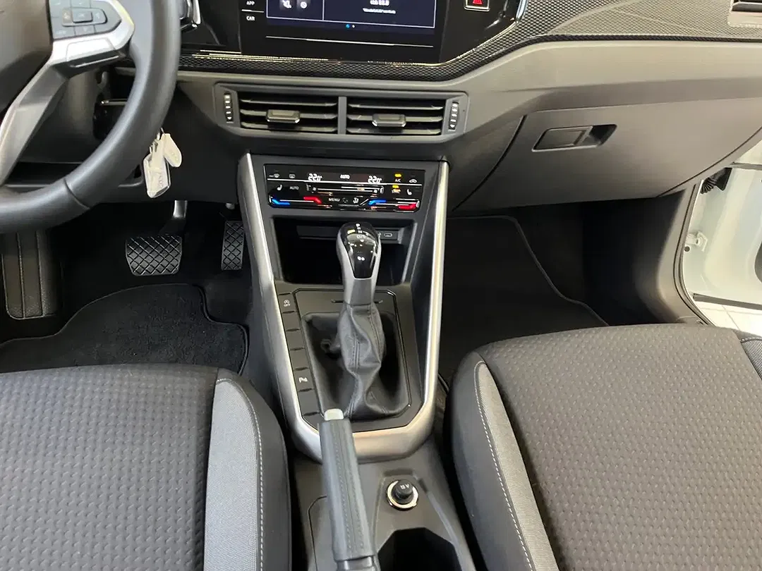 Volkswagen Polo 1.0 TSI DSG Life - Thumbnail 8