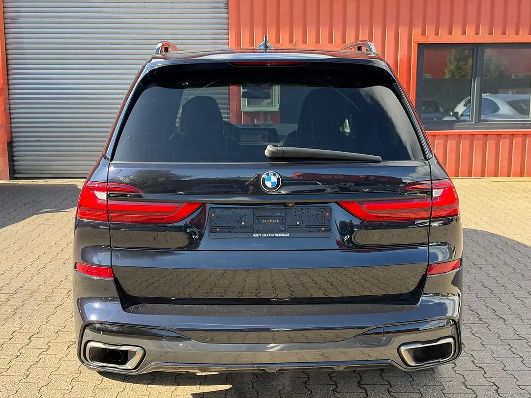 BMW X7 Individual - Thumbnail 4