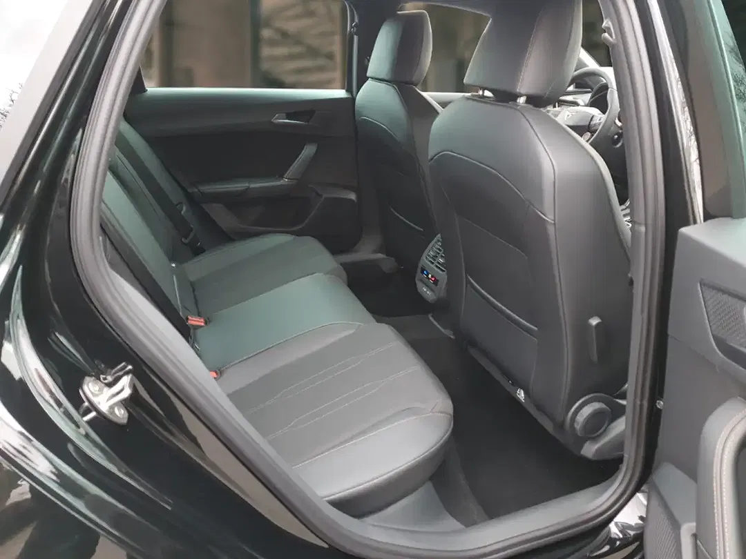 CUPRA Leon 1.5 eTSI DSG Sportstourer - Thumbnail 9