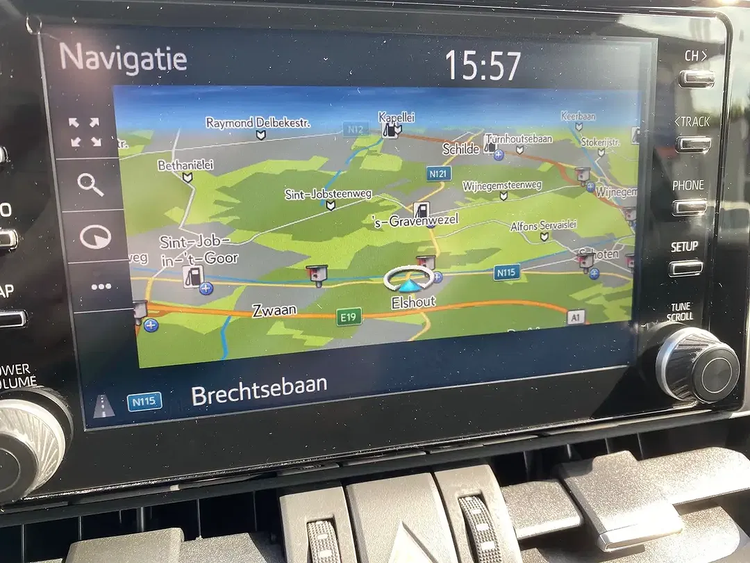 Toyota RAV 4 Hybrid - Thumbnail 10