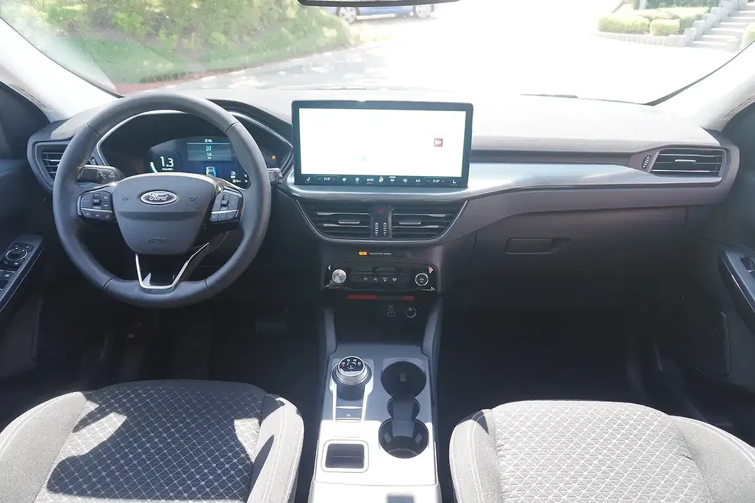 Ford Kuga 1.5 EcoBoost AUT Titanium - Thumbnail 9